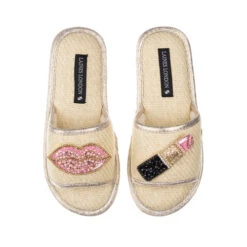 Straw Braided Sandals With Pink Pucker Up Brooches