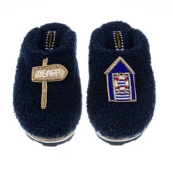 Teddy Closed Toe Slippers With Beach Hut & Sign Brooches