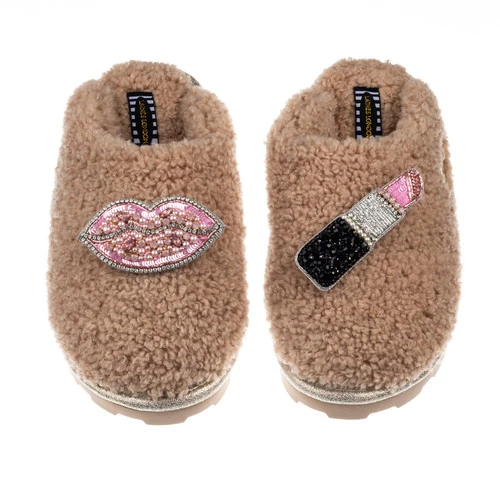 Teddy Closed Toe Slippers With Pink & Silver Pucker Up Brooches 2 Teddy Closed Toe Slippers With Pink & Silver Pucker Up Brooches - Image 2