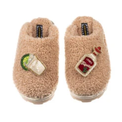 Teddy Closed Toe Slippers With Tequila Slammer Brooches