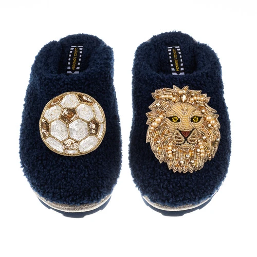 Teddy Closed Toe Slippers With Lion & Football Brooches 3 Teddy Closed Toe Slippers With Lion & Football Brooches - Image 3
